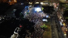 Miles de personas gozaron con el Grupo Niche y Willy Garc&iacute;a en la tarima &lsquo;Cali es donde debes estar&rsquo; de la Calle de la Feria en el cierre del evento 