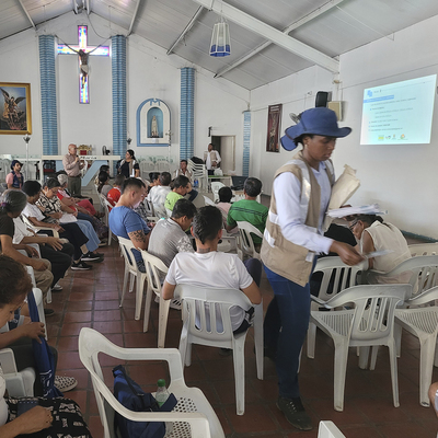 Habitantes de las comunas 13, 14 y 15 hacen seguimiento a las obras en el Bulevar de Oriente