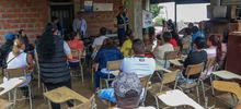 Comunidad y Administraci&oacute;n distrital en equipo para titular predios