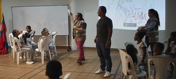 Ni&ntilde;os de la comuna 20 son testigos del progreso que transforma a  Cali