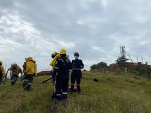 Bomberos hacen presencia en obra de Cristo Rey