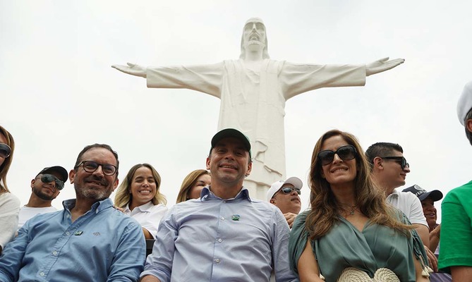 En el cumplea&ntilde;os 488 de Cali, alcalde Alejandro Eder organiz&oacute; una visita con concejales al Proyecto Integral Cristo Rey para conocer avances de obra