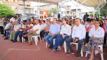 Alrededor de 200 personas fueron beneficiadas por la Alcald&iacute;a de Cali con la entrega de t&iacute;tulos de vivienda 